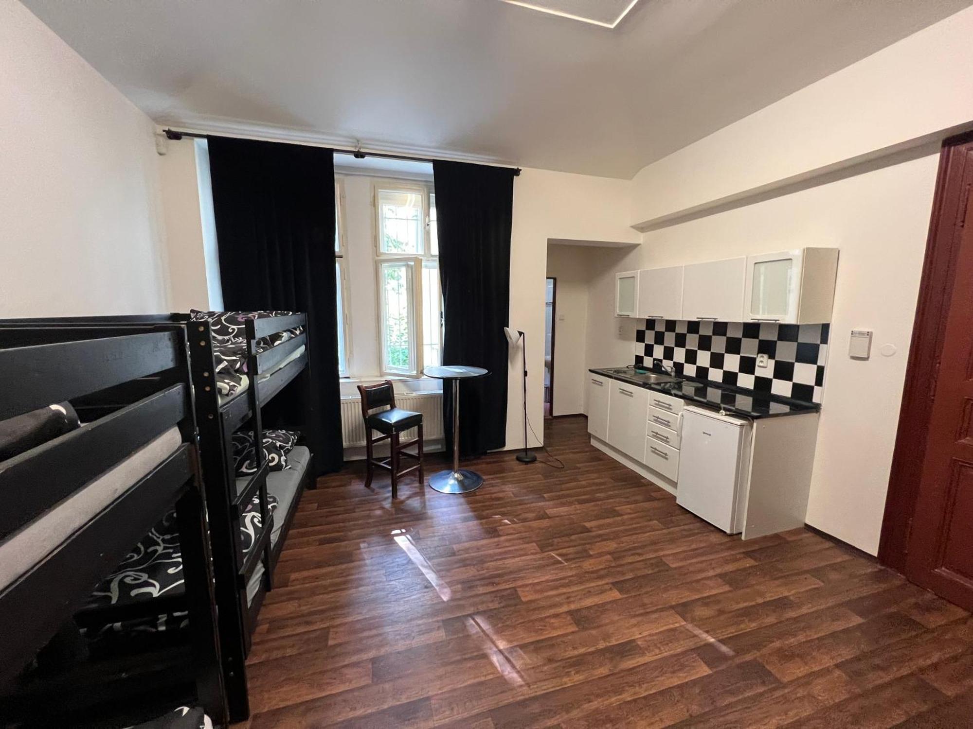 Apartment Moon Praag Buitenkant foto